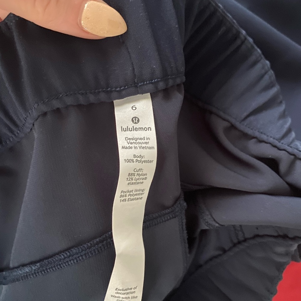 New lululemon joggers